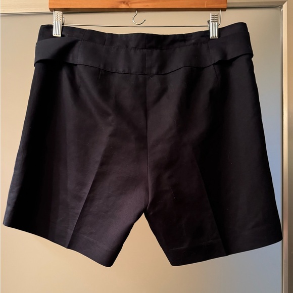 Women’s Ann Taylor Loft Black Linen Shorts, Size 10 - Picture 3 of 4